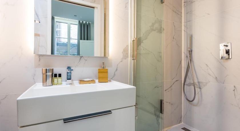 Peaceful apartment - 1BR/4P - Eiffel Tower Apartment in Paris