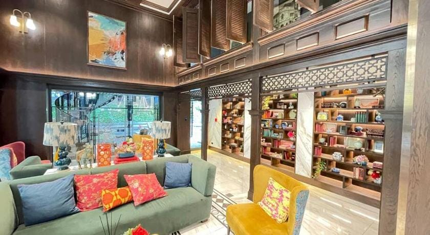 The Base Central: Luxury Resort-Style Comfort Apartment in Kathu