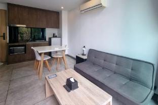 Duplex Naiharn UTL A123: Perfect Stay near Beach Apartment in Rawai