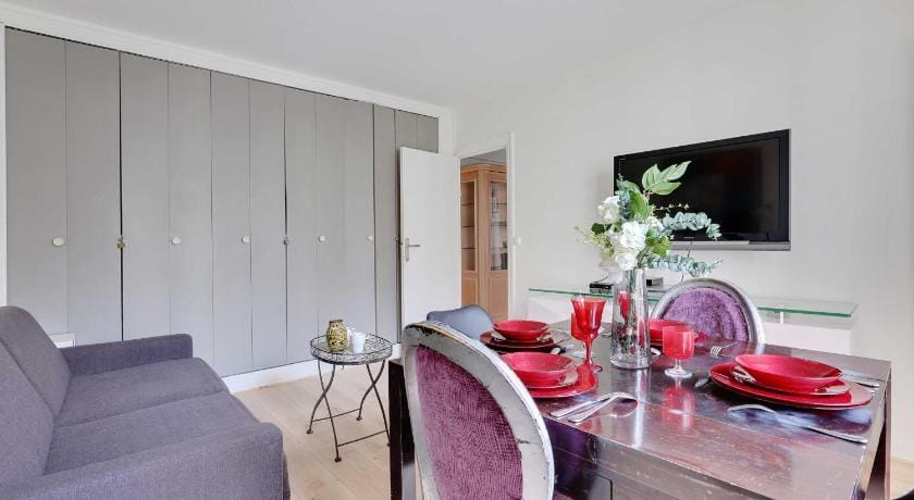 Charming apartment - 2BR/6P - Saint-Lambert Apartment in Issy-les-Moulineaux