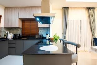 Level Flow pool villa Pattaya Villa in Chon Buri Changwat