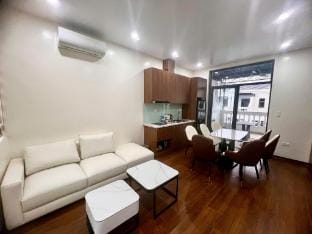 HPT Home II Vinhome Marina Apartment - Homestay Apartment in Laos