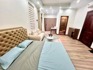 HPT Home II Vinhome Marina Apartment - Homestay Apartment in Laos