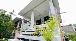 Modern Sri Thanu Bungalow Vacation rental in Ko Pha-ngan Sub-district