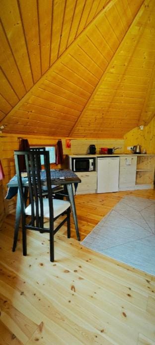 Kota 2pers + options: spa/massage/diner/breakfast Vacation rental in Pays de la Loire