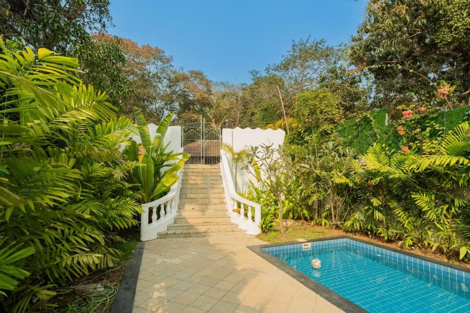 ELIVAAS Maison 10 - Luxe 4 BHK Villa With Pvt Pool Vacation rental in Goa, India