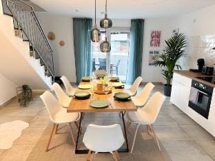 House | 130 qm | free parking | 13 Min to Cologne Vacation rental in Leverkusen