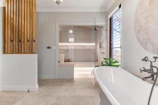 'Aqua Inala' - steps from Wombarra Beach Vacation rental in Wollongong