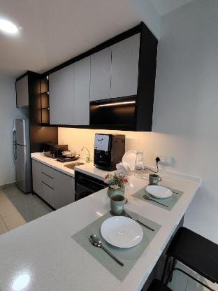 Relax + Spectacular View @ Trefoil Setia Alam Vacation rental in Selangor, Malaysia