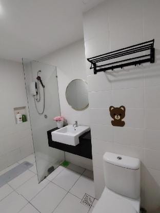 Relax + Spectacular View @ Trefoil Setia Alam Vacation rental in Selangor, Malaysia