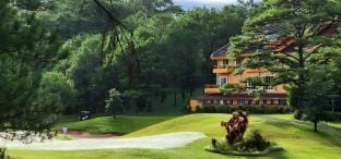 Camp John Hay Houses Vacation rental in Baguio