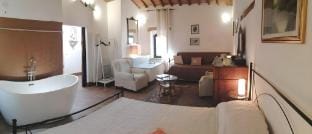 Romantic relaxation in Tuscan farmhouse with pool Vacation rental in Tuscany