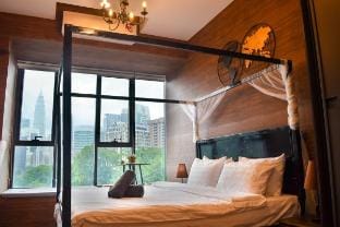 Log Cabin King Bed - KLCC/KL Tower/Bukit Bintang Vacation rental in Federal Territory of Kuala Lumpur
