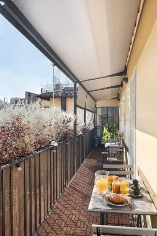 Idyllia | Borgognona Luxury Home Apartment in Rome