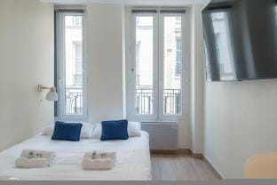 Lavie Maison: Paris A/C Retreat Apartment in Paris