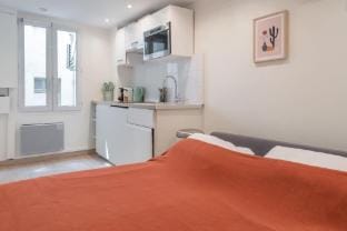 Lavie Maison: Parisian Aircon Gem Apartment in Paris