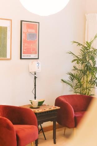 1BR/ 350m to the Opera House/ Big GREEN BALCONY Vacation rental in Hanoi