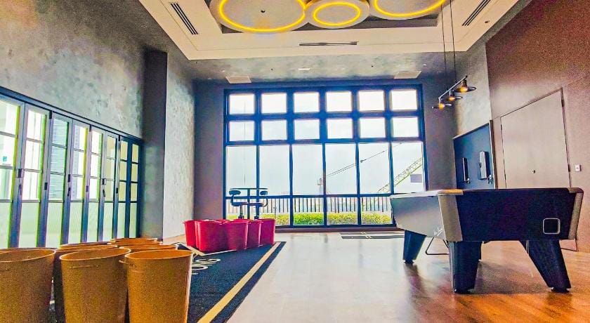Lavish Pool KL at M-Luna by HCK Apartment in Federal Territory of Kuala Lumpur