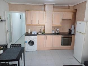 2-bedroom apartment - close to beaches and center Apartment in Torrevieja