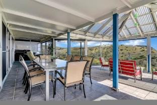The Darling of Marina - A Hilltop and Sea Getaway Vacation rental in Second Valley