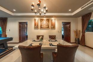 Yamu Sunset Villa - Tranquil Luxury Retreat V269 Vacation rental in Pa Klok