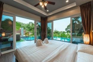 Yamu Sunset Villa - Tranquil Luxury Retreat V269 Vacation rental in Pa Klok