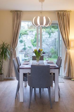 Delightful cottage just steps from Kenmare town Vacation rental in Kenmare