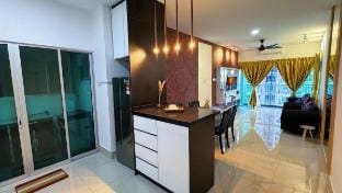 Razak City Fully Air-Con Suite @ Sungai Besi KL Vacation rental in Federal Territory of Kuala Lumpur