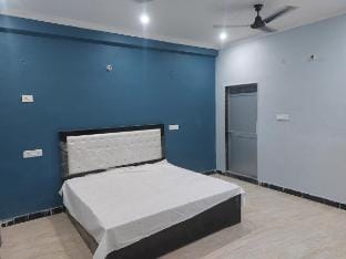 This is a guesthouse. have fun. Vacation rental in Nepal