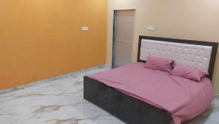 This is a guesthouse. have fun. Vacation rental in Nepal