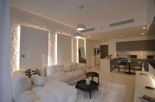 Luxury 1 BR Apt Best view Infinity poolBurjKhalifa Vacation rental in Dubai