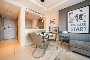 Damac luxe 2BR 5Star w/Sea Views Near Burj Khalifa Apartment in Dubai