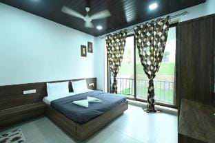 Elysium Retreat- Luxe 3BHK Villa with Private Pool Vacation rental in Lonavla