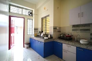 Beau Monde Royal– Elegant 3BHK with WiFi & Kitchen Apartment in Bangladesh