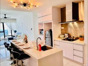 City View@JB Midvalley 2+1BR Infinity Pool 8-13pax Vacation rental in Johor Bahru