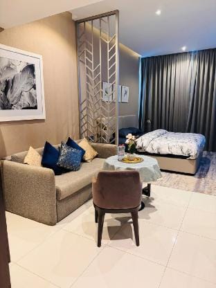 Studio Apartment near Downtown with Canal View  Vacation rental in Dubai