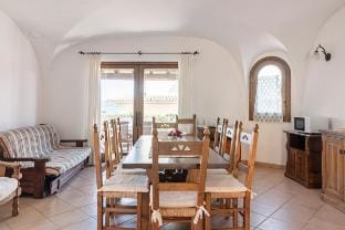 Breathtaking sea views, 20 meters from the beach Villa in Sardinia