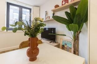 Guest H4U - Heroísmo 2F Apartment in Porto