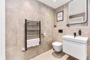 Modern 3 Bedroom Stay, Patio, East Croydon Vacation rental in Croydon