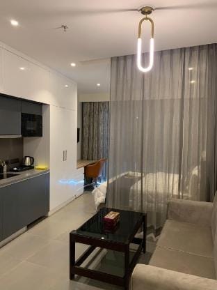Stay in Sky w/ Uniqinn in Noida Vacation rental in Noida