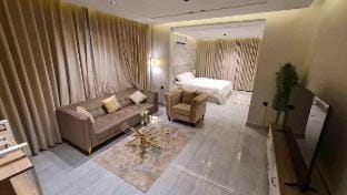 Sweet  Hotel Leon Suite Al Khobar Vacation rental in Al Khobar