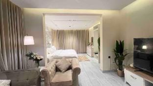 Sweet  Hotel Leon Suite Al Khobar Vacation rental in Al Khobar