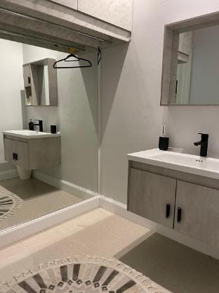 Luxury one bedroom apartment with a living room Vacation rental in Riyadh