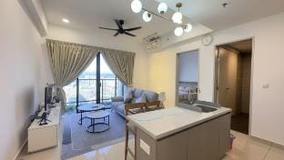 Cozy 1BR klcc view suite(NEO-33-08-1BR) Trion@KL Vacation rental in Federal Territory of Kuala Lumpur