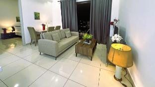 KLCC View 1BR cozy suite(NEO-53-10-1BR) Trion@KL Vacation rental in Federal Territory of Kuala Lumpur