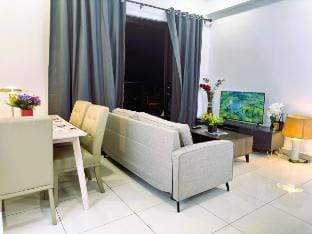 KLCC View 1BR cozy suite(NEO-53-10-1BR) Trion@KL Vacation rental in Federal Territory of Kuala Lumpur