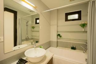 Leohousing 2BR Apartment 6/60 Linh Lang Apartment in Hanoi