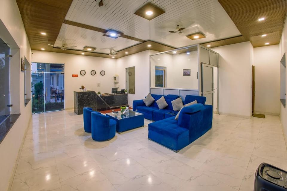Evencia Resort Near Jim Corbett National Park Hotel in Uttarakhand