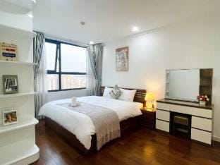 Vinhome D.Capitale 3PN2Bth 2909 Apartment in Laos