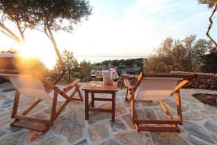 Villa Rouvis with outdoor Hot Tub Villa in Naxos, Naxos and Lesser Cyclades, Greece